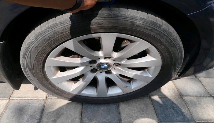 2013 BMW 5 Series 530D 3.0, Diesel, Automatic, 1,12,562 km, tyre