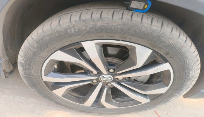 2023 MG HECTOR SAVVY PRO 1.5 TURBO CVT PETROL, Petrol, Automatic, 24,510 km, tyre