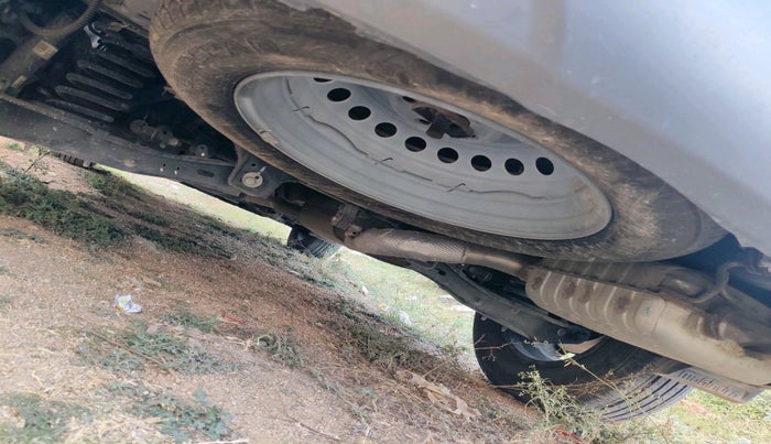 2022 Mahindra XUV700 AX 5 P AT 5 STR, Petrol, Automatic, 25,547 km, tyre