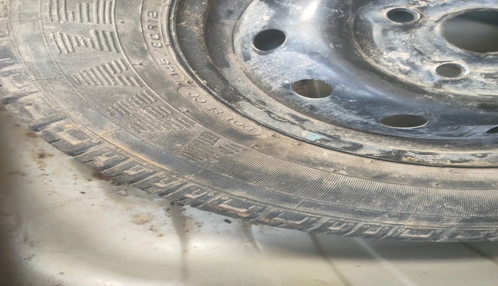 2013 Maruti Alto 800 LXI, Petrol, Manual, 22,436 km, tyre