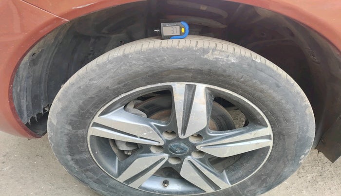 2016 Renault Koleos 4x2 MT, Diesel, Manual, 1,09,712 km, tyre