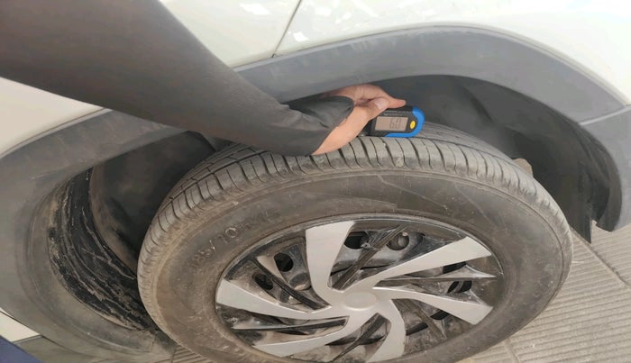 2024 Tata PUNCH PURE MT, Petrol, Manual, 9,820 km, tyre