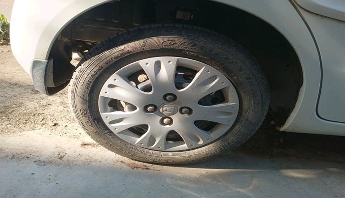 2014 Honda Brio S MT, Petrol, Manual, 3,683 km, tyre