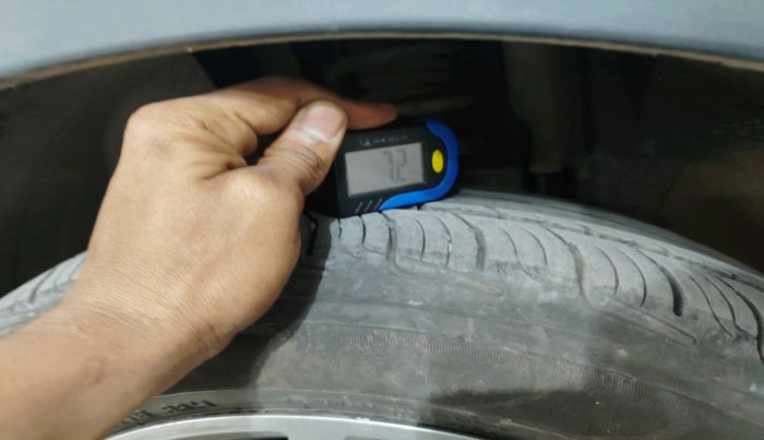 2021 Renault TRIBER RXZ, Petrol, Manual, 82,600 km, tyre