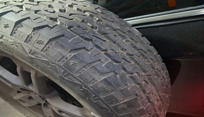 2022 Mahindra Thar LX HARD TOP 4WD MT, Diesel, Manual, 25,036 km, tyre