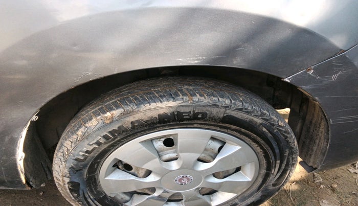 2014 Maruti Wagon R 1.0 LXI CNG, CNG, Manual, 77,424 km, tyre