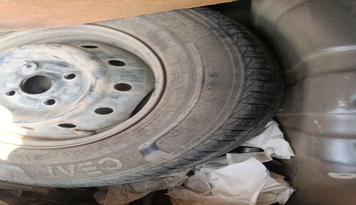 2019 Maruti Alto LXI, Petrol, Manual, 51,649 km, tyre