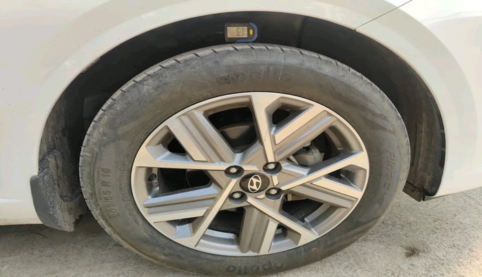 2023 Hyundai Verna SX 1.5 l MPI, Petrol, Manual, 31,096 km, tyre