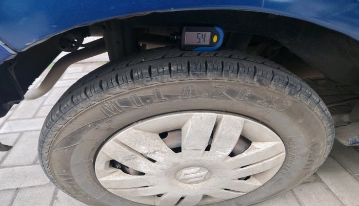 2015 Maruti Alto 800 LXI, Petrol, Manual, 67,280 km, tyre