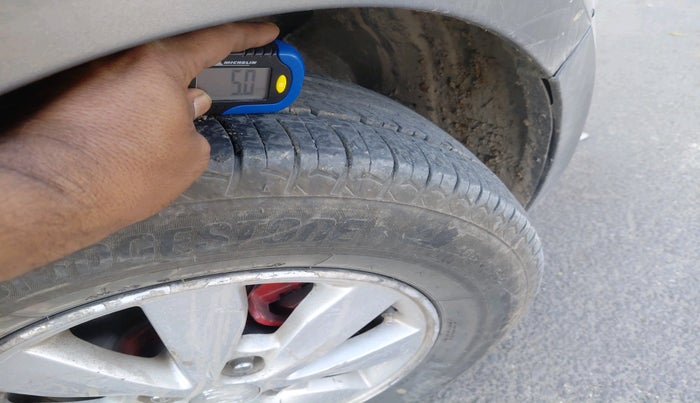 2012 Hyundai i20 ASTA 1.4 CRDI, Diesel, Manual, 1,31,967 km, tyre