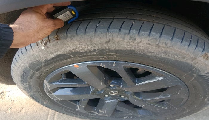 2022 Tata Harrier XZ PLUS 2.0L DARK EDITION, Diesel, Manual, 61,945 km, tyre