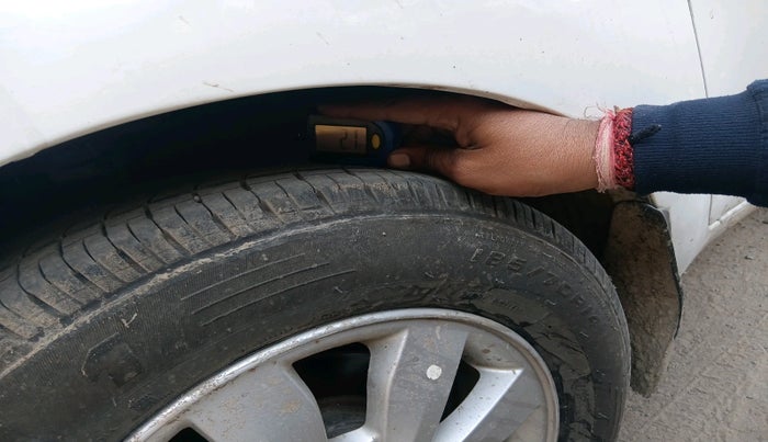 2013 Hyundai i20 ASTA 1.2, Petrol, Manual, 72,527 km, tyre