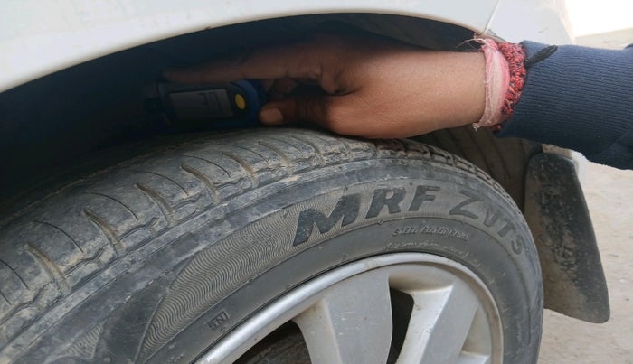 2013 Hyundai i20 ASTA 1.2, Petrol, Manual, 72,527 km, tyre