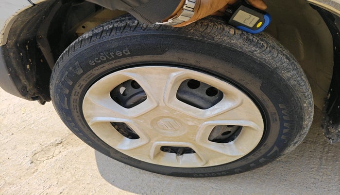 2020 Maruti S PRESSO VXI (O) CNG, Petrol, Manual, 52,967 km, tyre