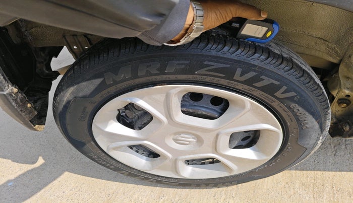 2020 Maruti S PRESSO VXI (O) CNG, Petrol, Manual, 52,967 km, tyre