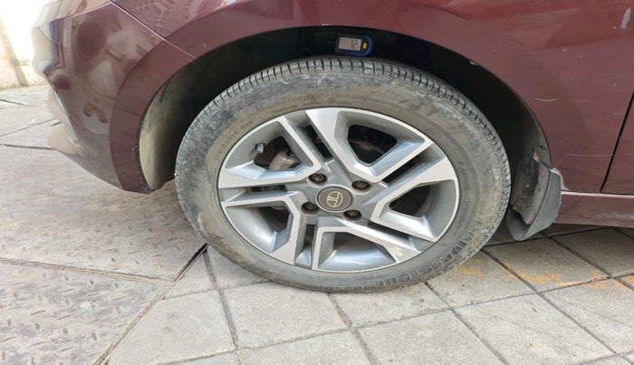 2022 Tata TIGOR XZA PLUS PETROL, Petrol, Automatic, 10,232 km, tyre
