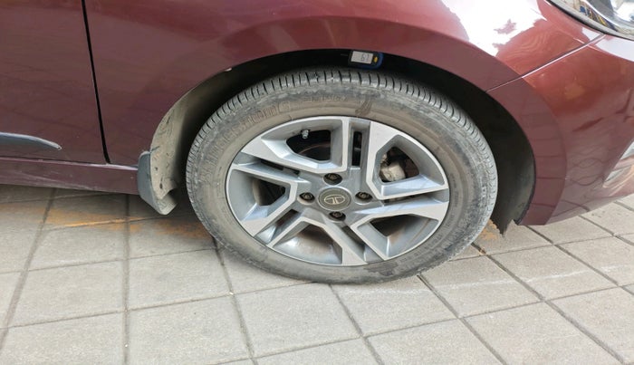 2022 Tata TIGOR XZA PLUS PETROL, Petrol, Automatic, 10,232 km, tyre