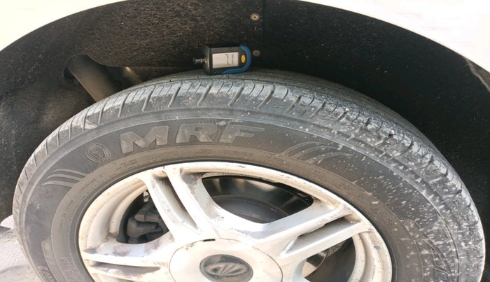 2018 Mahindra MARAZZO M6 8 STR, Diesel, Manual, 1,24,685 km, tyre