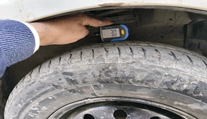 2014 Maruti Swift VXI, Petrol, Manual, 91,164 km, tyre