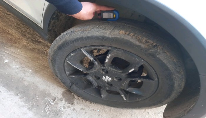 2017 Maruti IGNIS ZETA 1.2, Petrol, Manual, 80,101 km, tyre