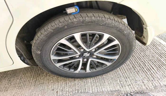 2022 Maruti Ertiga ZXI  CNG, Petrol, Manual, 44,991 km, tyre