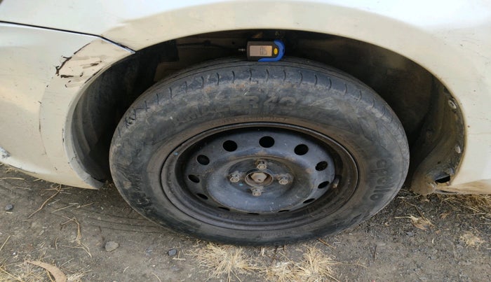 2015 Maruti Swift Dzire VDI, Diesel, Manual, 1,36,618 km, tyre