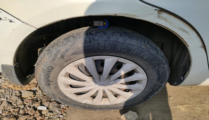 2015 Maruti Swift Dzire VDI, Diesel, Manual, 1,36,618 km, tyre