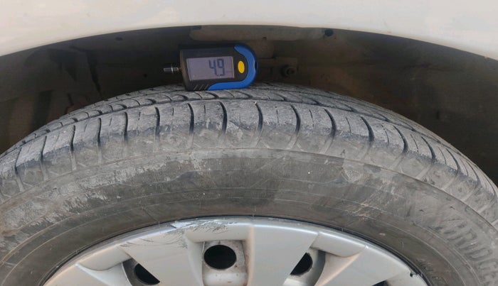 2017 Maruti Swift Dzire TOUR DIESEL, Diesel, Manual, 1,78,576 km, tyre