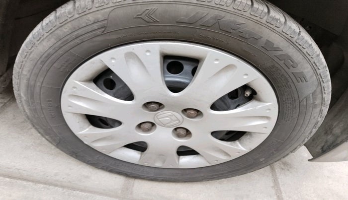 2013 Honda Amaze 1.2L I-VTEC S AT, Petrol, Automatic, 92,326 km, tyre