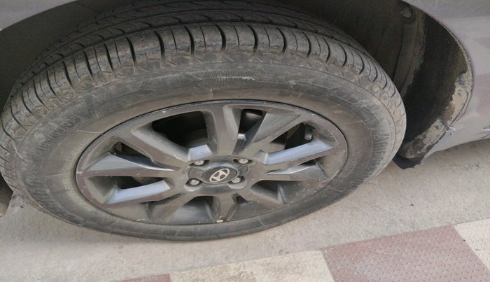 2018 Hyundai Elite i20 ASTA 1.2, Petrol, Manual, 65,114 km, tyre