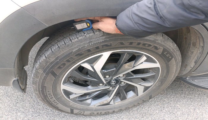 2020 Hyundai Creta SX (O) AT 1.5 DIESEL, Diesel, Automatic, 1,50,002 km, tyre