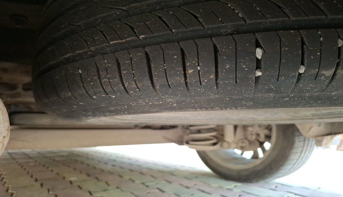 2021 MG HECTOR PLUS SHARP 1.5 PETROL TURBO HYBRID MT 6-STR, Petrol, Manual, 75,929 km, tyre