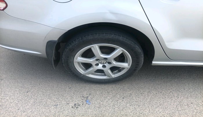 2014 Volkswagen Vento HIGHLINE 1.6 MPI, Petrol, Manual, 68,204 km, tyre