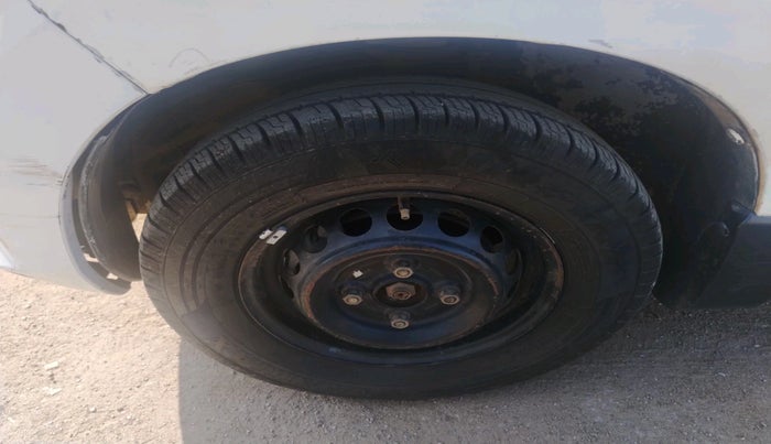 2013 Maruti Alto 800 LXI, Petrol, Manual, 99,008 km, tyre