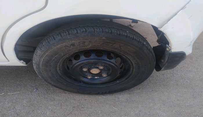 2013 Maruti Alto 800 LXI, Petrol, Manual, 99,008 km, tyre