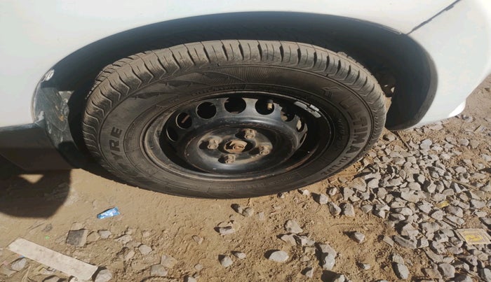 2013 Maruti Alto 800 LXI, Petrol, Manual, 99,008 km, tyre