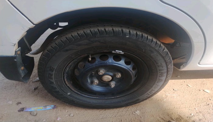 2013 Maruti Alto 800 LXI, Petrol, Manual, 99,008 km, tyre