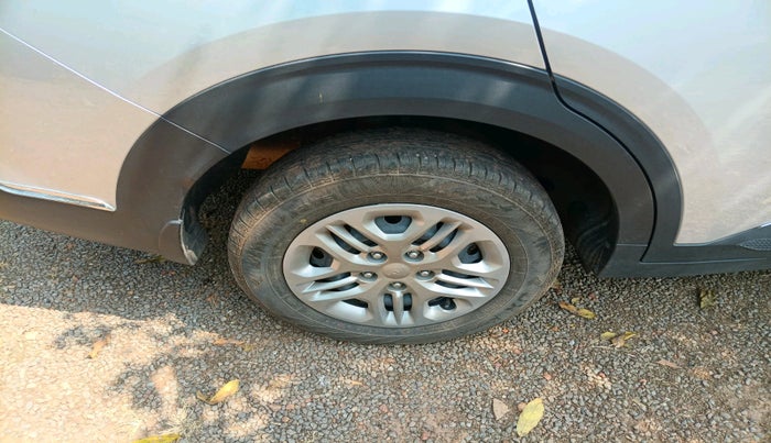 2023 KIA CARENS PRESTIGE 1.5 PETROL 7 STR, Petrol, Manual, 8,823 km, tyre