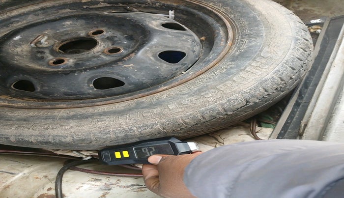 2011 Maruti Alto K10 VXI, Petrol, Manual, 1,99,947 km, tyre