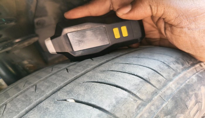 2025 Maruti Dzire ZXi Plus AMT, Petrol, Automatic, 14,451 km, tyre