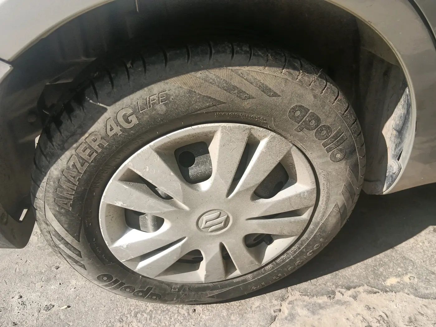 2013 Maruti Swift Dzire VXI, Petrol, Manual, 67,942 km, tyre