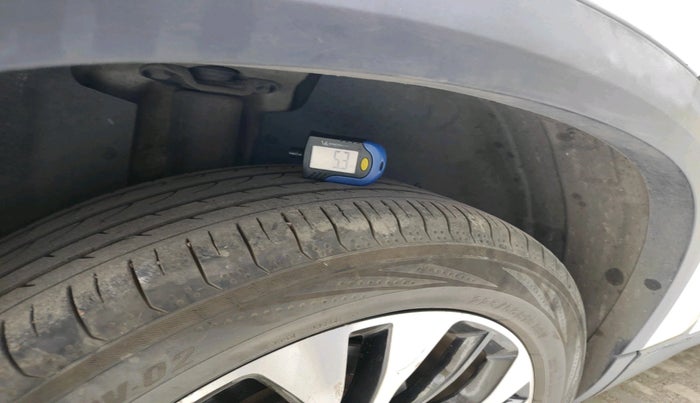 2021 MG HECTOR PLUS SELECT 2.0 DIESEL TURBO MT 7-STR, Diesel, Manual, 1,35,448 km, tyre