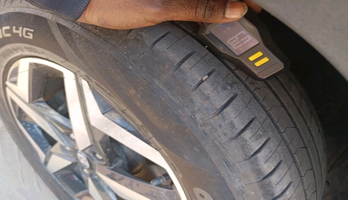 2023 Hyundai ALCAZAR PRESTIGE(O) 1.5 AT 7STR, Diesel, Automatic, 15,458 km, tyre