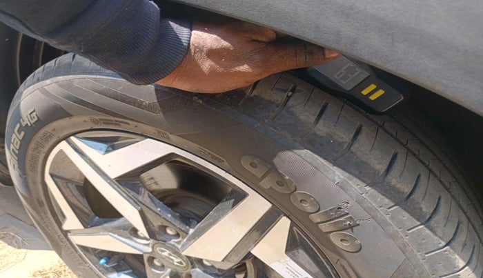 2023 Hyundai ALCAZAR PRESTIGE(O) 1.5 AT 7STR, Diesel, Automatic, 15,458 km, tyre