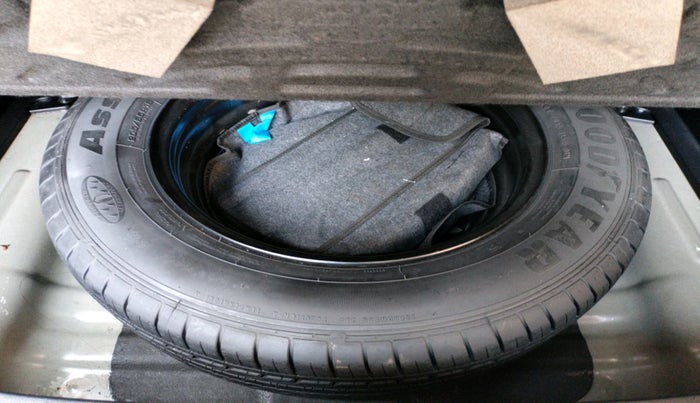 2021 KIA SELTOS HTX ANNIVERSARY EDITION 1.5 DIESEL, Diesel, Manual, 1,14,777 km, tyre