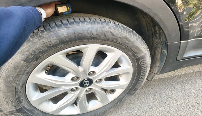 2018 Hyundai Creta S AT 1.6 DIESEL, Diesel, Automatic, 1,19,964 km, tyre