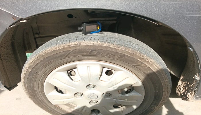 2014 Maruti Wagon R 1.0 LXI CNG, Petrol, Manual, 1,95,787 km, tyre