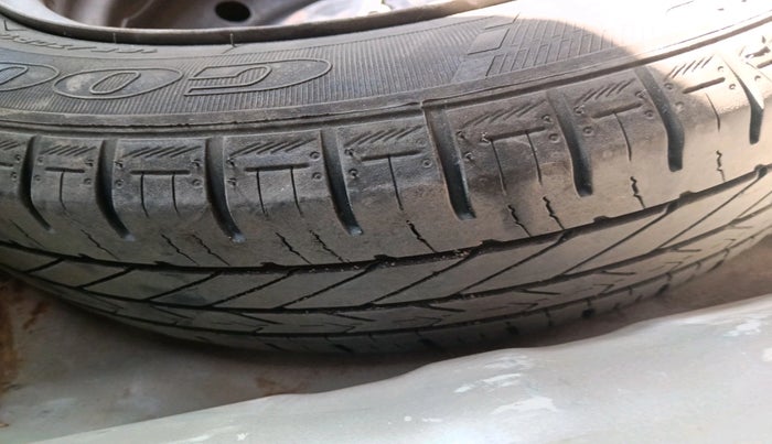 2016 Maruti Celerio VXI AMT, Petrol, Automatic, 1,10,488 km, tyre