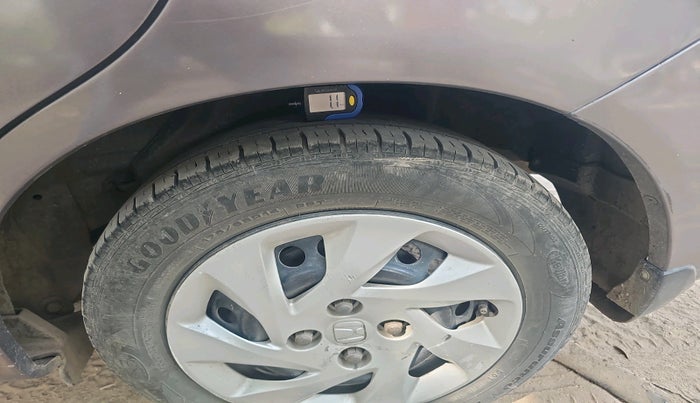 2014 Honda Amaze 1.5L I-DTEC S, Diesel, Manual, 98,053 km, tyre