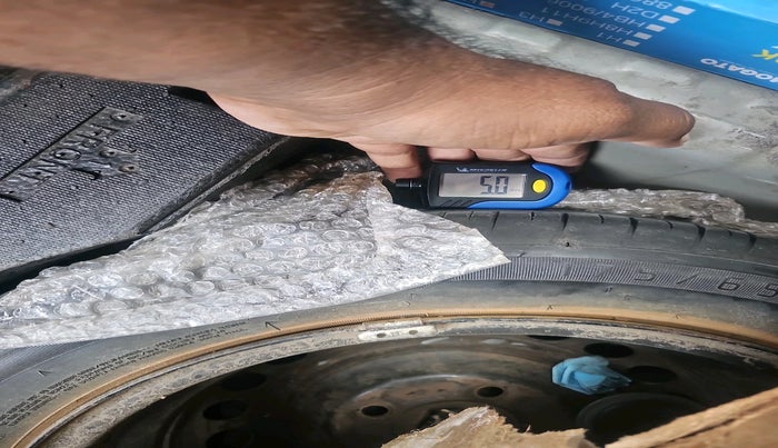 2014 Honda Amaze 1.5L I-DTEC S, Diesel, Manual, 98,053 km, tyre